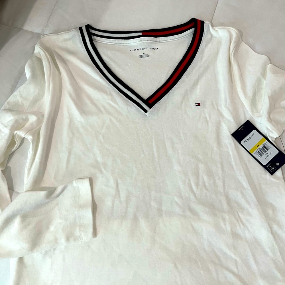 Long sleeve super soft V neck Tommy Hilfiger top